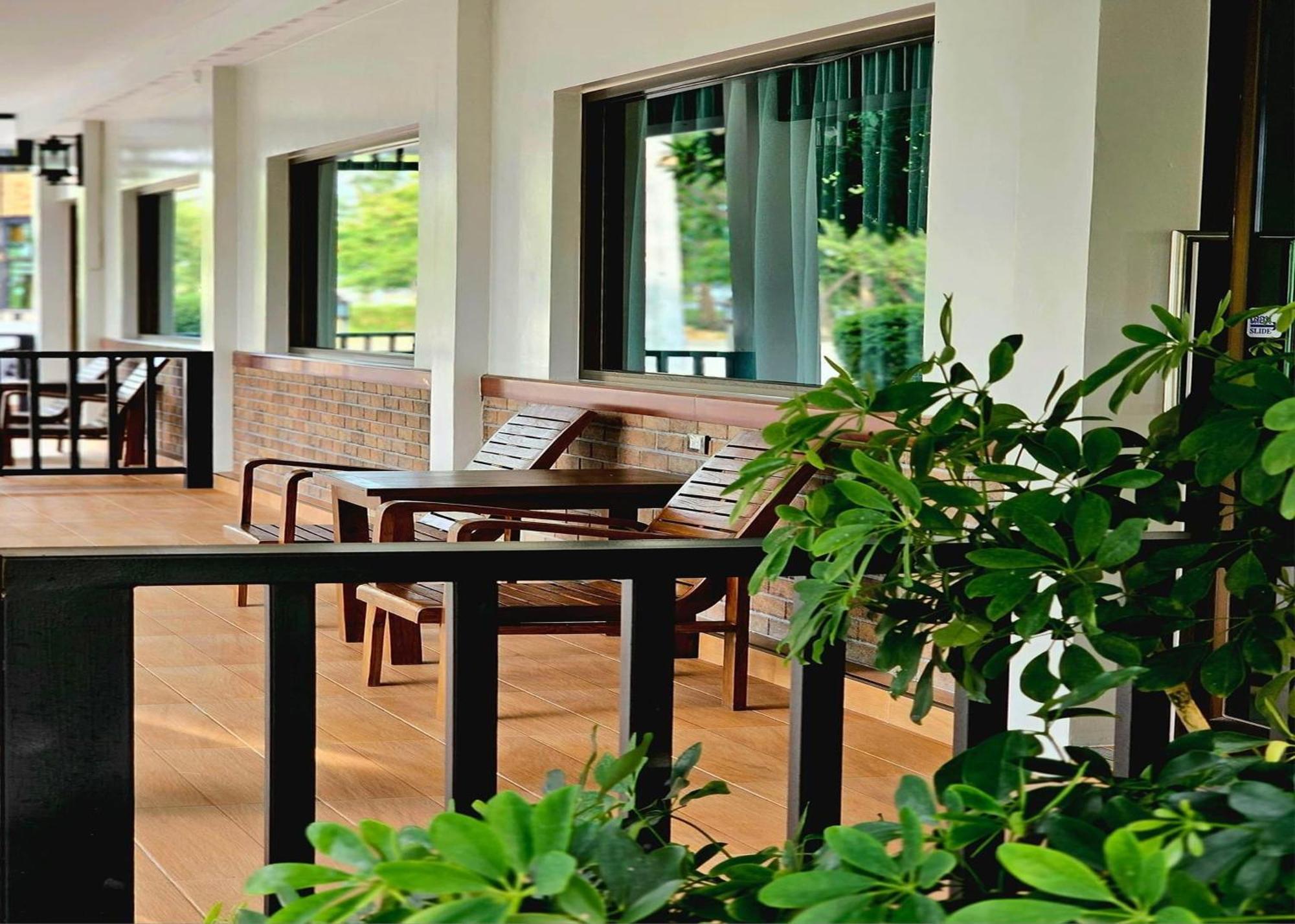 Sanaepatan Home Resort - เสน่ห์ป่าตาล โฮม รีสอร์ต Ban Buak Khang 外观 照片